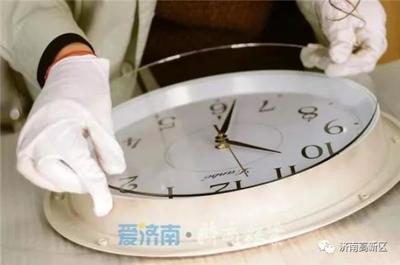 準時轉型成就“不褪色的康巴絲” 從央視春晚報時到眼鏡銷售的新動能